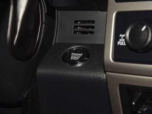 Used 2022 Ford F350 Lariat w/ Black Appearance Package AWD/4WD image 35