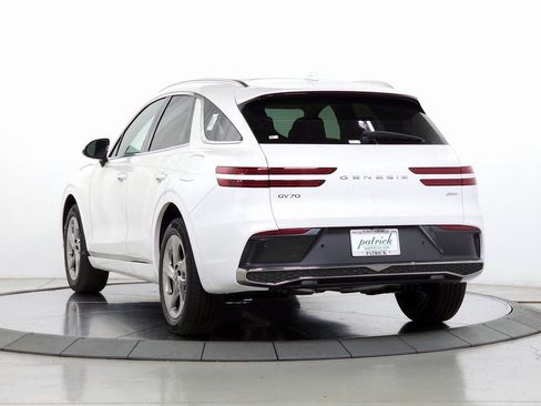 New 2026 Genesis GV70 2.5T Select AWD/4WD image 6