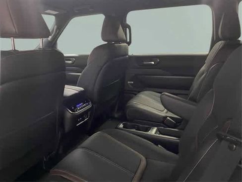 New 2025 Nissan Armada SL w/ Captain's Chari Seat Package image 25