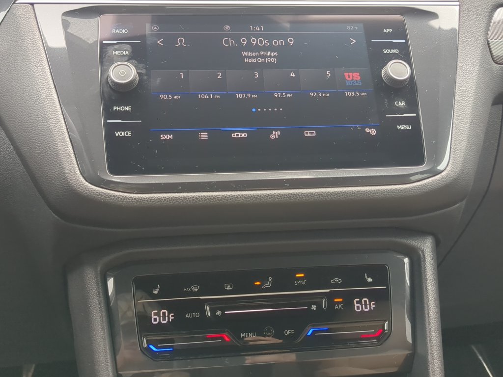 Certified 2023 Volkswagen Tiguan SE R-Line FWD image 21