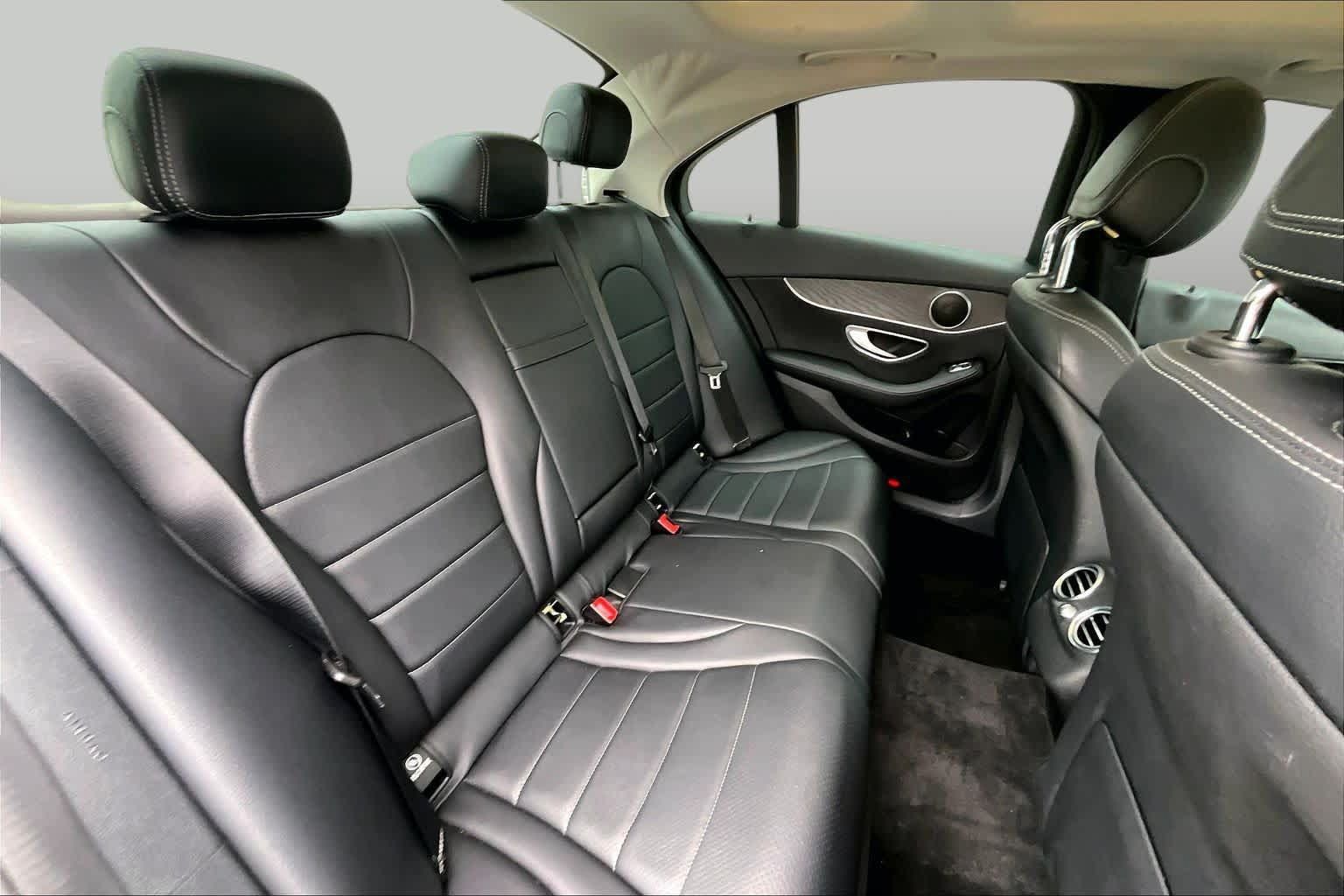 Used 2017 Mercedes-Benz C 300 Sedan image 18