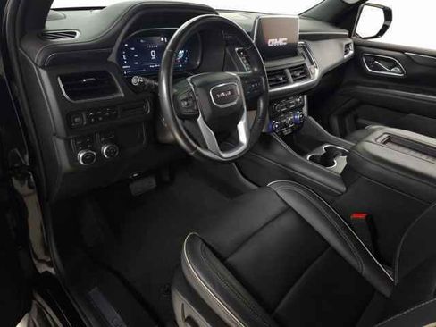 Used 2022 GMC Yukon XL SLT w/ SLT Premium Package image 22