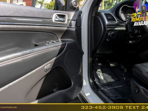 Used 2017 Jeep Grand Cherokee Trailhawk w/ Trailhawk Luxury Group AWD/4WD image 10