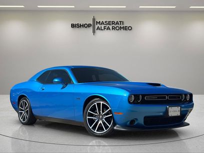 Used 2023 Dodge Challenger R/T w/ Cold Weather Group
