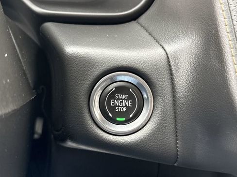 Certified 2022 GMC Yukon AT4 AWD/4WD image 17
