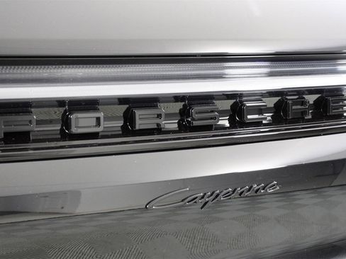 New 2026 Porsche Cayenne image 22