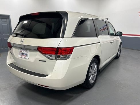 Used 2016 Honda Odyssey SE image 3