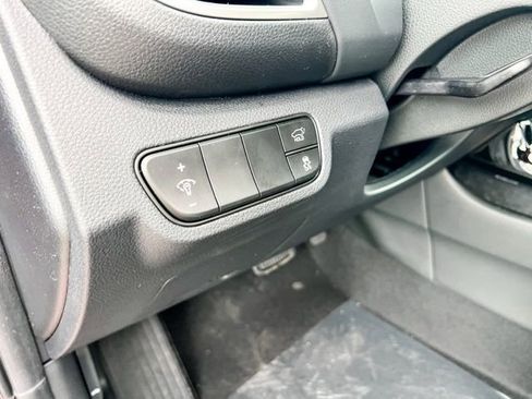 New 2026 Kia Seltos SX w/ SX Sunroof Package image 18