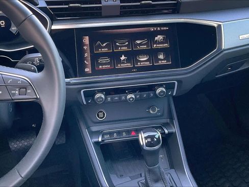 Certified 2025 Audi Q3 2.0T Premium w/ Convenience Package image 6