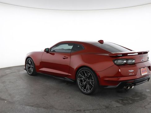 Used 2022 Chevrolet Camaro ZL1 RWD image 9