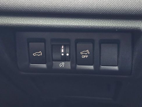 Used 2025 Subaru Outback Premium w/ Popular Package #1A image 22