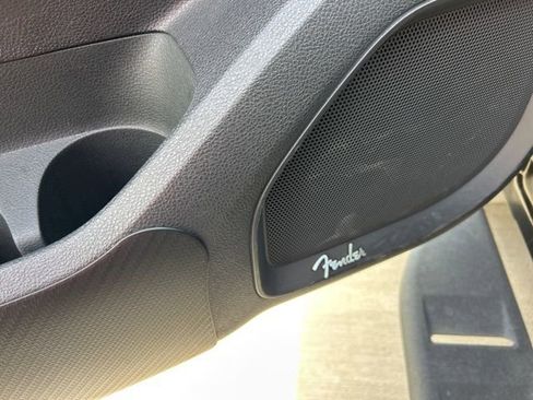 Used 2023 Nissan Titan PRO-4X w/ Pro-4x Convenience Package image 16