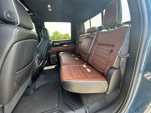 Used 2025 GMC Sierra 2500 Denali Ultimate w/ Max Trailering Package AWD/4WD image 57