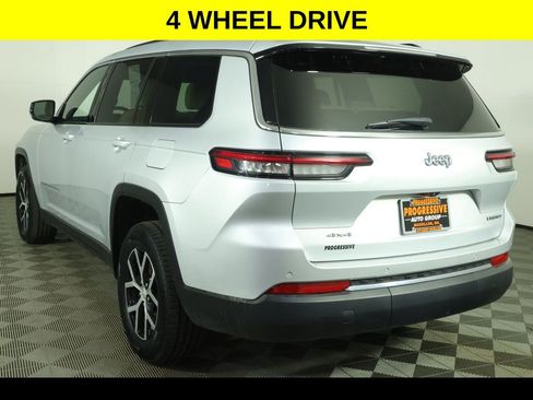 Used 2023 Jeep Grand Cherokee L Limited w/ Trailer Tow Group (B) AWD/4WD image 5