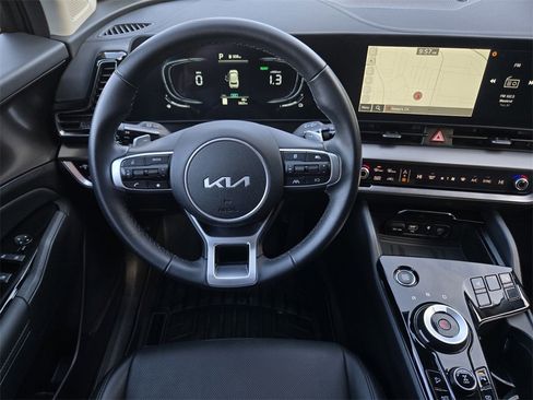 Used 2024 Kia Sportage EX w/ EX Premium Package image 13