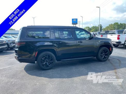 Used 2024 Jeep Wagoneer Series II AWD/4WD image 10