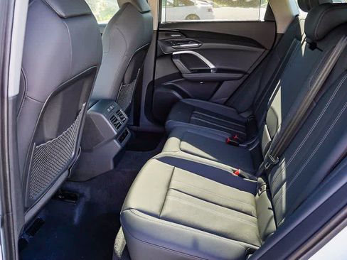 New 2025 Audi Q5 Premium Plus image 21