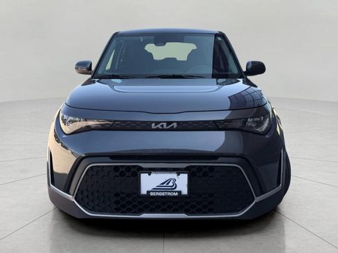 Used 2023 Kia Soul S FWD image 4