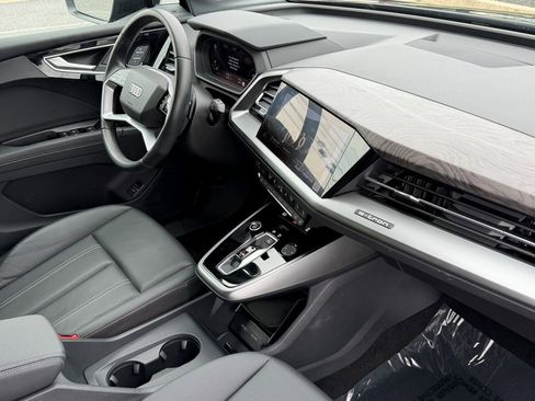 Certified 2024 Audi Q4 e-tron Premium Plus w/ Premium Plus image 14