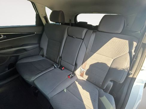 Used 2017 Kia Sorento LX FWD image 13