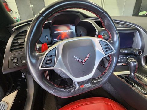 Used 2019 Chevrolet Corvette Z06 RWD image 11