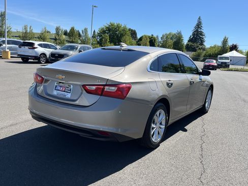 Used 2023 Chevrolet Malibu LT FWD image 5