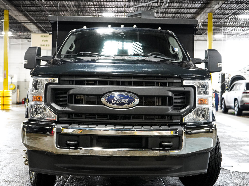 Used 2022 Ford F350 XL w/ Power Equipment Group AWD/4WD image 3