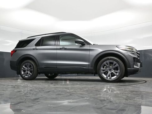 New 2026 Ford Explorer Active w/ Active Comfort Package AWD/4WD image 61