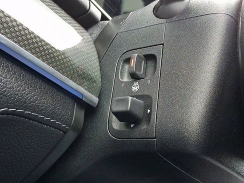 Used 2021 Mercedes-Benz GLE 350 4MATIC image 27