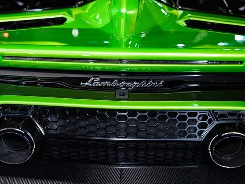 Used 2021 Lamborghini Aventador SVJ image 21