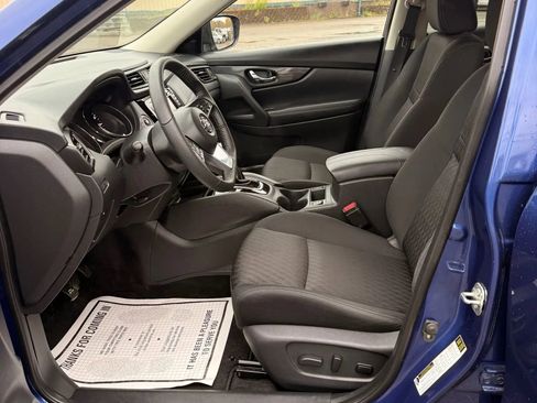 Used 2020 Nissan Rogue SV image 10