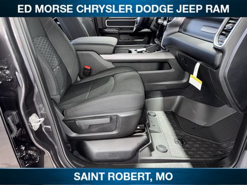 New 2026 RAM 3500 Big Horn AWD/4WD image 33