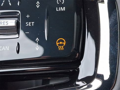 New 2026 Land Rover Range Rover Velar S image 20