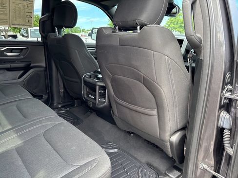 Used 2019 RAM 1500 Big Horn RWD image 42