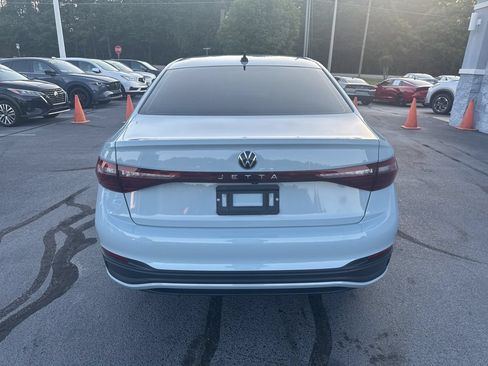 Used 2025 Volkswagen Jetta Sport FWD image 6