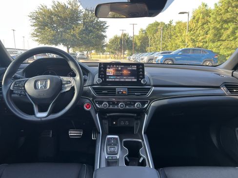 Used 2021 Honda Accord Sport image 25