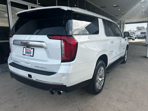 Used 2021 GMC Yukon XL Denali image 6