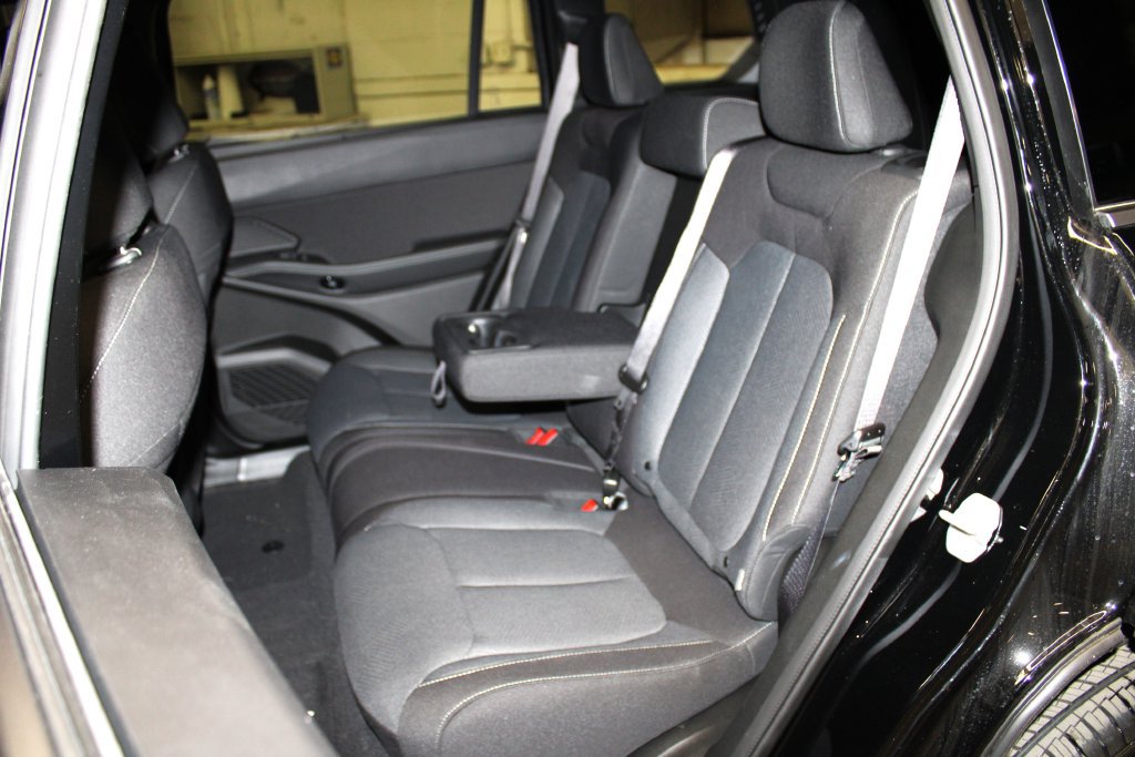 New 2026 Jeep Cherokee Laredo AWD/4WD image 25