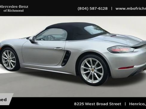 Used 2019 Porsche 718 Boxster RWD image 8