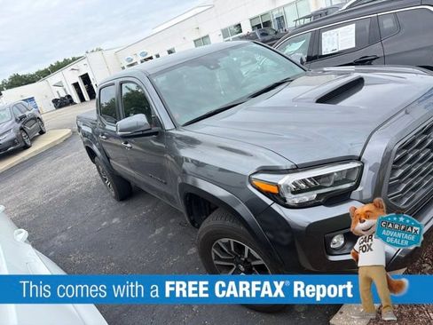 Used 2023 Toyota Tacoma TRD Sport w/ Technology Package AWD/4WD image 2