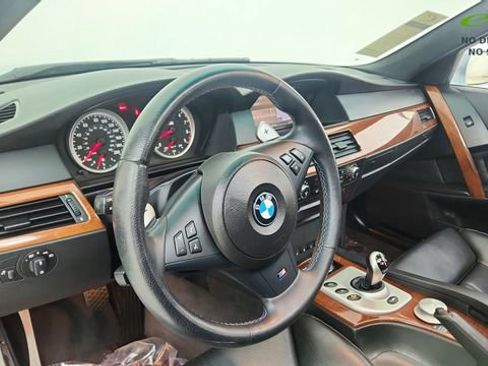 Used 2006 BMW M5 image 19