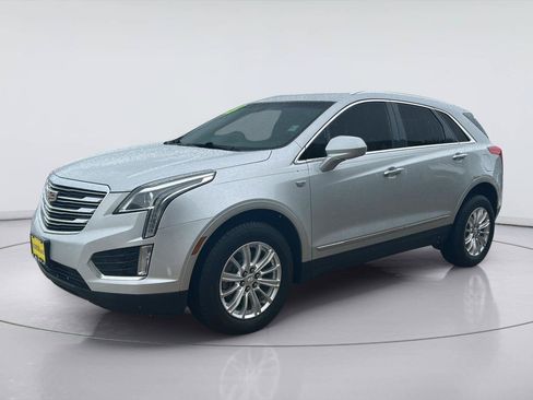 Used 2018 Cadillac XT5 FWD image 3