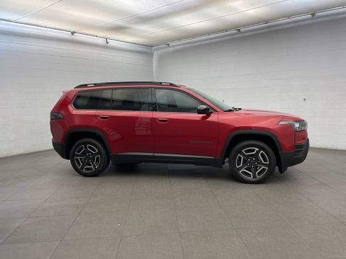 New 2026 Jeep Cherokee Laredo AWD/4WD image 2