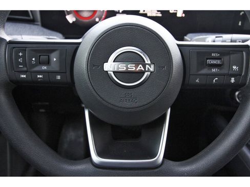 Certified 2025 Nissan Kicks SV FWD image 17