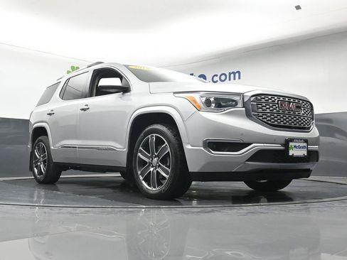 Used 2019 GMC Acadia Denali w/ Technology Package AWD/4WD image 26