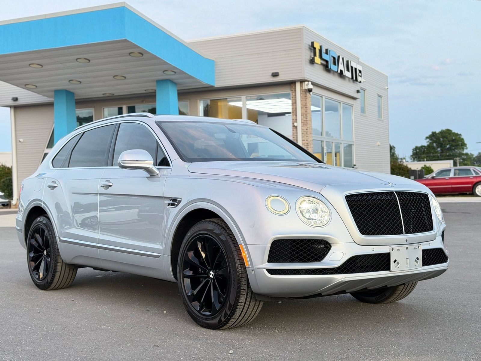 Used 2019 Bentley Bentayga AWD/4WD image 6