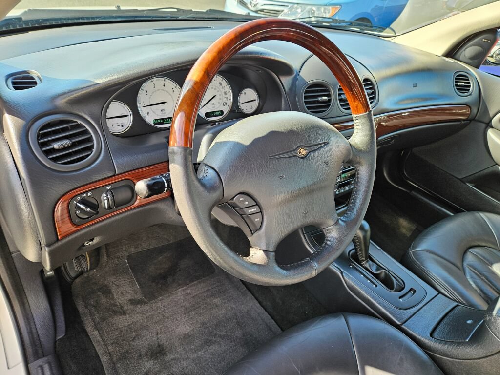 Used 2001 Chrysler 300M FWD image 16