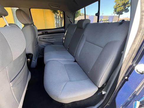 Used 2014 Toyota Tacoma PreRunner RWD image 10