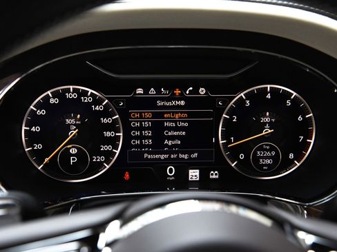 Used 2024 Bentley Continental GT image 13