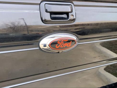 Used 2014 Ford F150 Lariat w/ Equipment Group 502A Luxury image 9